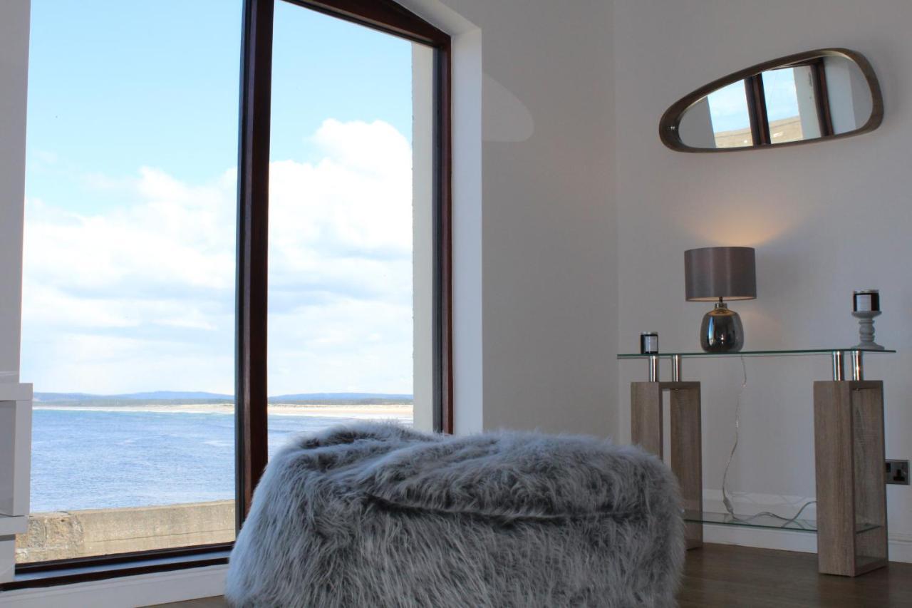 Beachfront Panoramic Seaview Free Wifi & Parking Ferienhaus