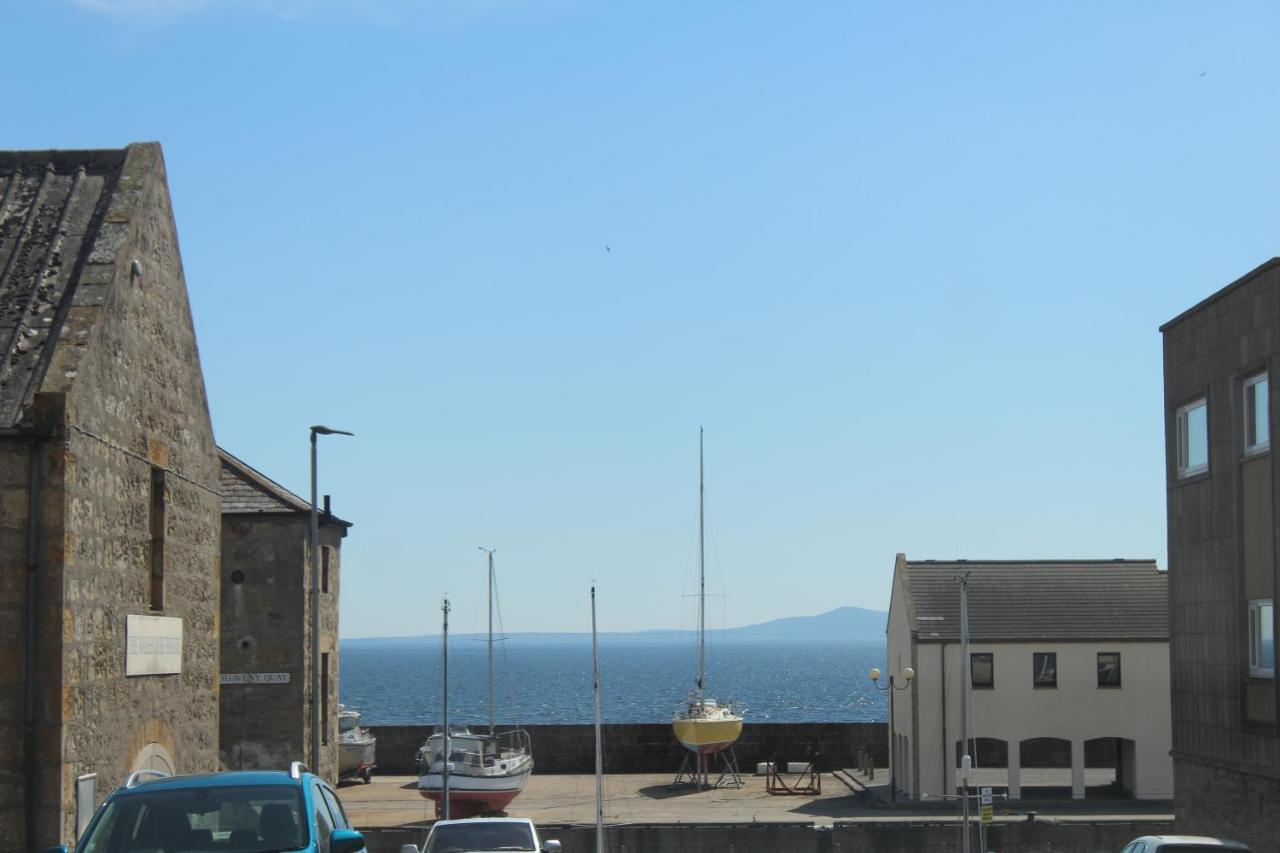 Beachfront Panoramic Seaview Free Wifi & Parking Ferienhaus