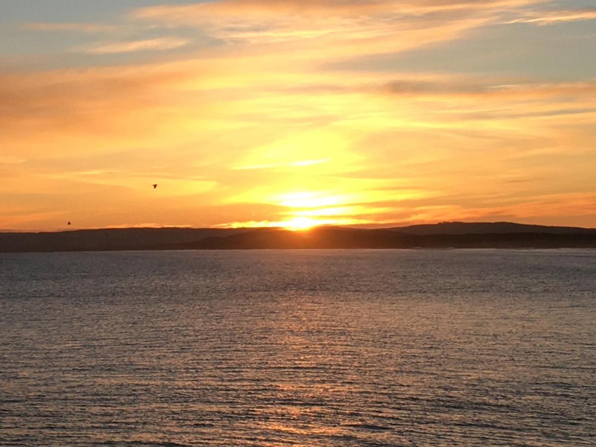 Beachfront Panoramic Seaview Free Wifi & Parking * Lossiemouth