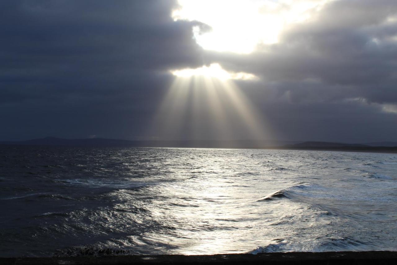 Beachfront Panoramic Seaview Free Wifi & Parking * Lossiemouth